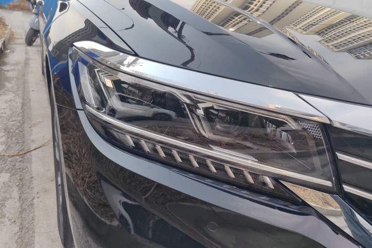 Used Volkswagen Passat New Energy 2019 430 PHEV Hybrid Luxury Edition Right Front Headlight