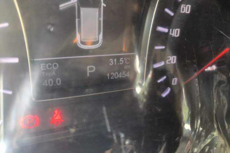 Used GAC Trumpchi GS4 2017 235T Automatic Two-Wheel Drive Luxury Smart Connectivity Version Odometer Close Up