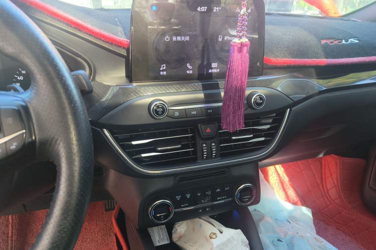 Used Ford Focus 2020 Sedan EcoBoost 180 Automatic ST Line Audio And AC Panel