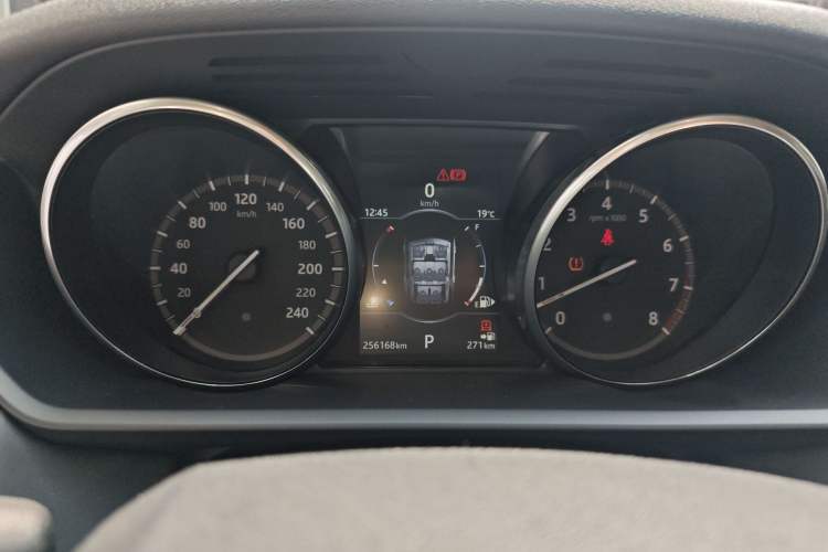 Used Land Rover Discovery 2017 3.0 SC V6 SE