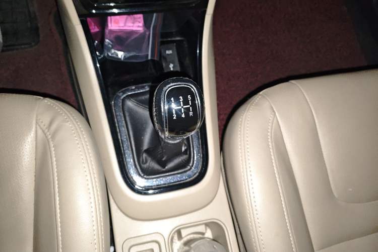 Used Chery E3 2013 1.5L Manual ZhiShang Model
