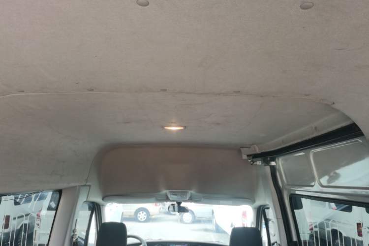 Used Iveco Eurocargo 2021 2.0T Manual Super-Rui Long Wheelbase Short Overhang High Roof Manual Doors F1A
