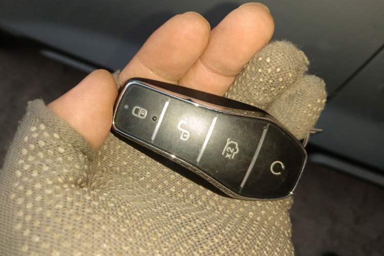 Used BYD Yuan UP 2025 Model 301KM Leading Version