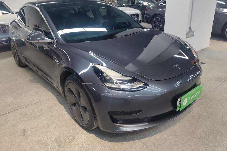 Used Tesla Model 3 2019 Standard Range Rear-Drive Upgraded Version Front Right 45 Deg