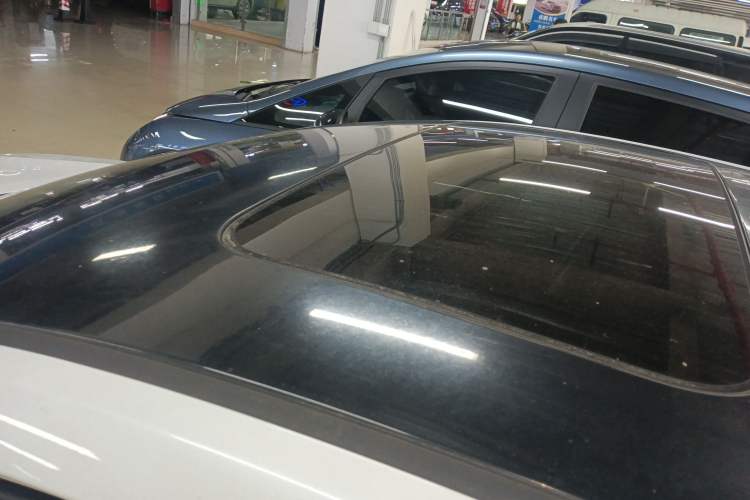 Used CHANGAN Ruicheng CC 2021 Blue Whale Edition 1.5T DCT Luxury Model Roof