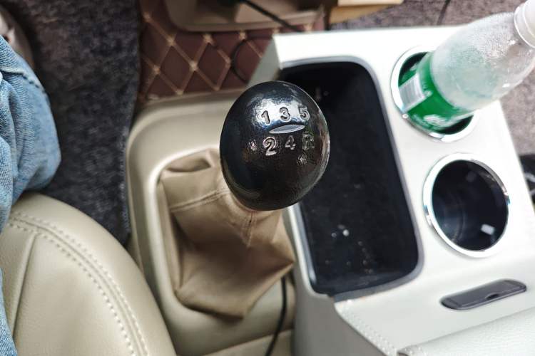 Used JAC Group Refine 2011 2.0L Government Procurement Version Manual Luxury Trim