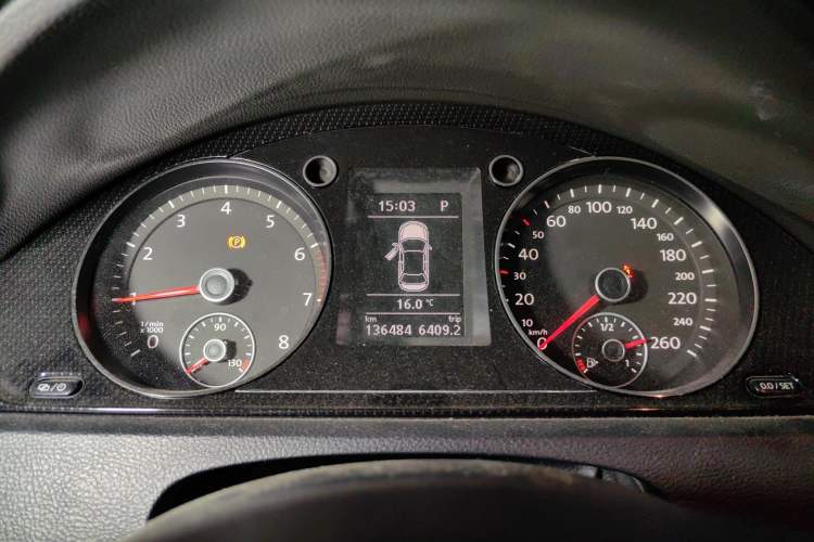 Used Volkswagen Magotan 2015 1.8TSI Prestige Model Instrument Cluster