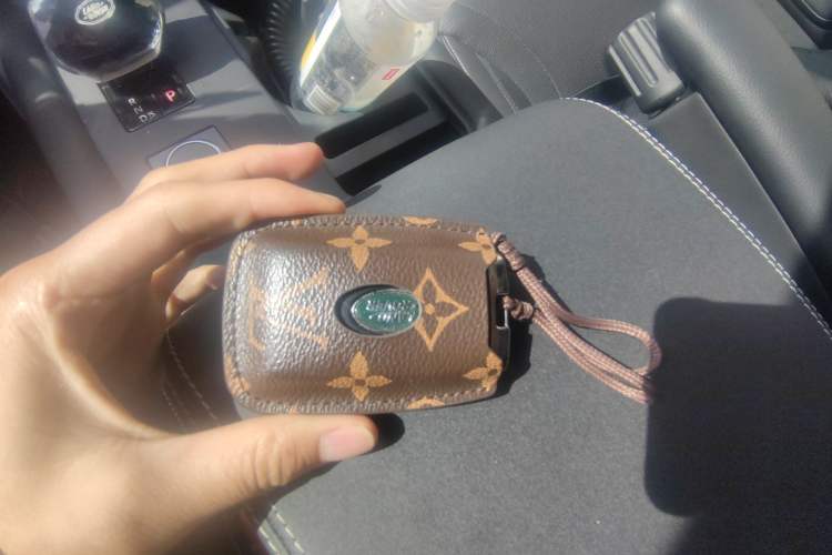 Used Land Rover Discovery 2024 360 PS Dynamic SE Vehicle Key