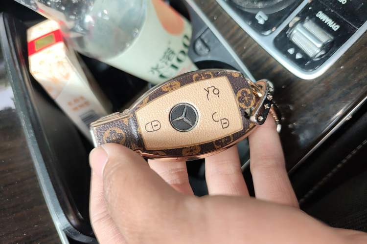 Used Mercedes-Benz GLC 2016 GLC 260 4MATIC Dynamic Edition Vehicle Key