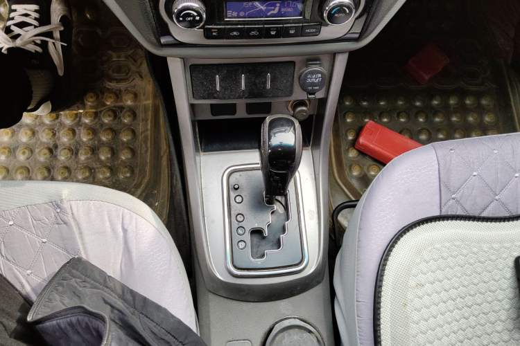 Used Geely Auto Classic Emgrand 2012 Hatchback 1.8L CVT Comfort Model