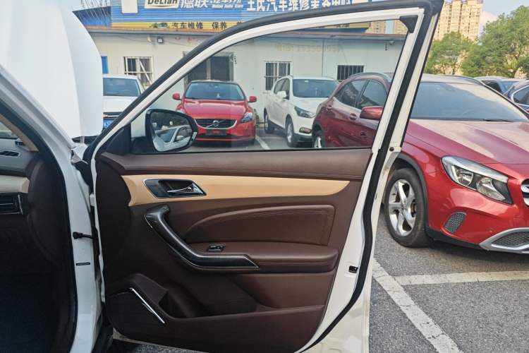 Used Leopaard CS9 2018 1.5T CVT Jingrui Model Right Front Door Interior