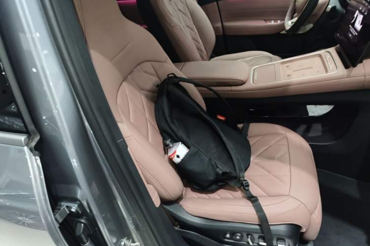 Used Nio EC6 2025 75 kWh
