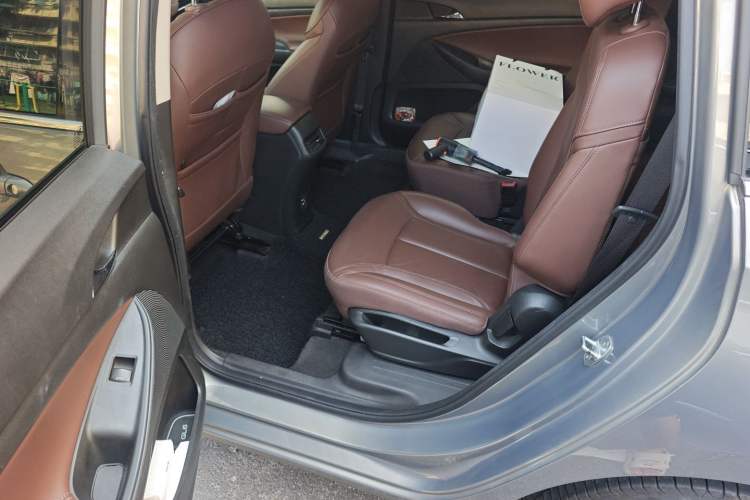 Used Buick GL6 2018 18T 6-Seater Prestige Model