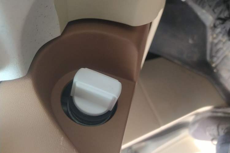 Used Wuling Hongguang MINIEV 2024 3rd Generation 215km Youth Edition Interior 1