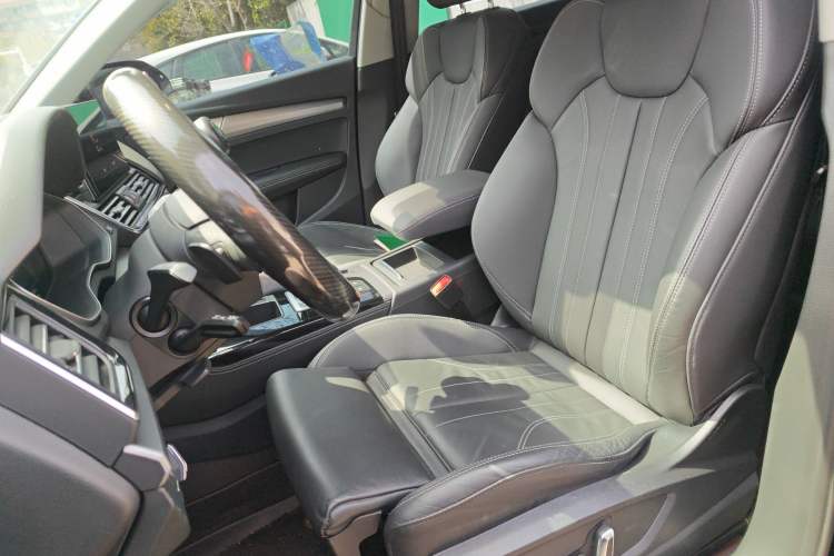 Used Audi Q5L 2023 40T Fashionable and Dynamic Edition
