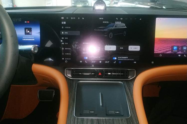 Used Hima AITO M9 2025 Extended-Range Max Version 52 kWh 6-Seater Edition Audio And AC Panel