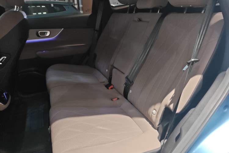 Used Chery Tiggo 8 PLUS C-DM 2025 1.5T 116 km Prestige Version 5 Seats
