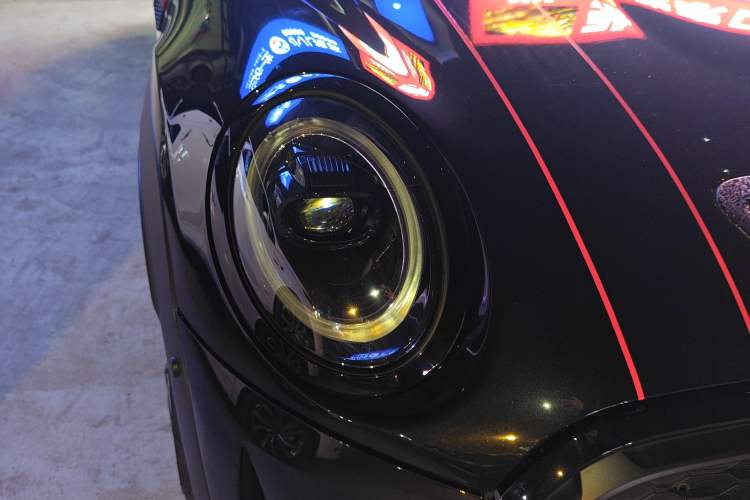 Used MINI MINI 2023 Facelift 2.0T COOPER S Artist Five-Door Edition
