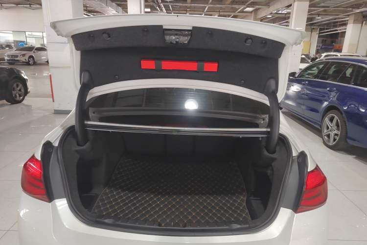 Used BMW 3 Series 2019 320Li Fashion Model
