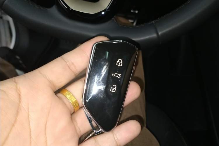 Used Volkswagen ID.UNYX 2024 Revised Pro Long-Range Version Interior 1