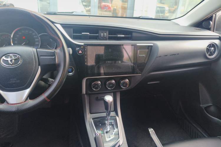 Used Toyota Corolla 2018 1.2T S-CVT GL Smart Enjoyment Version Audio And AC Panel