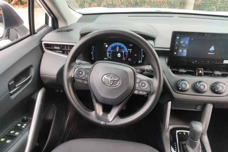 Used Toyota Corolla Cross 2024 2.0L Pioneer Edition Steering Wheel