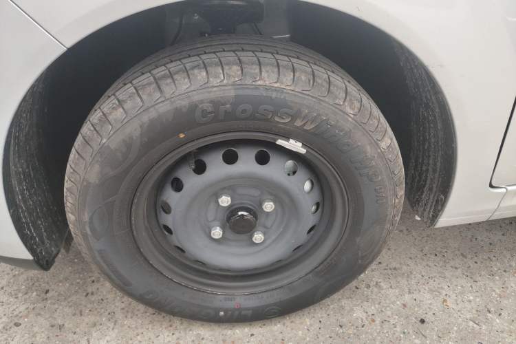 Used Wuling Hongguang New Energy 2025 Extended-Range Hybrid 50 km Standard Version