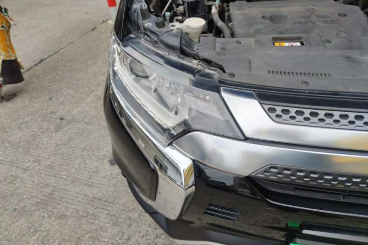 Used Mitsubishi Outlander 2019 2.0L Two-Wheel Drive Comfort Edition 5 Seats China VI Standard