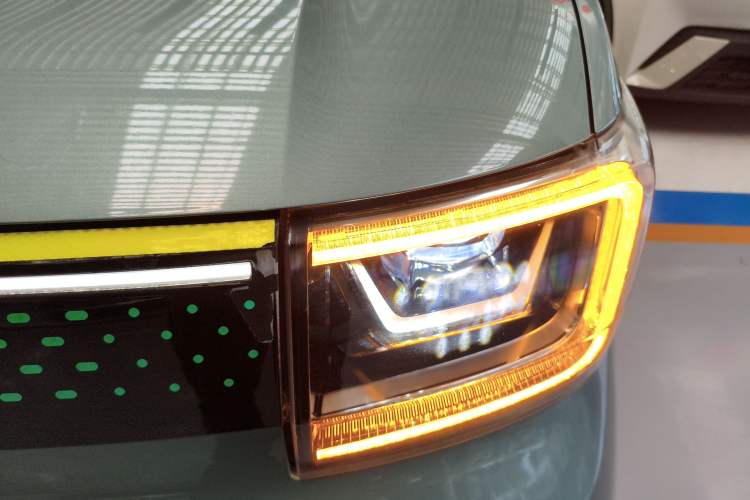 Used Wuling Hongguang MINIEV 2022 GAMEBOY 300km Enthusiast Model with Lithium Iron Phosphate Left Front Headlight