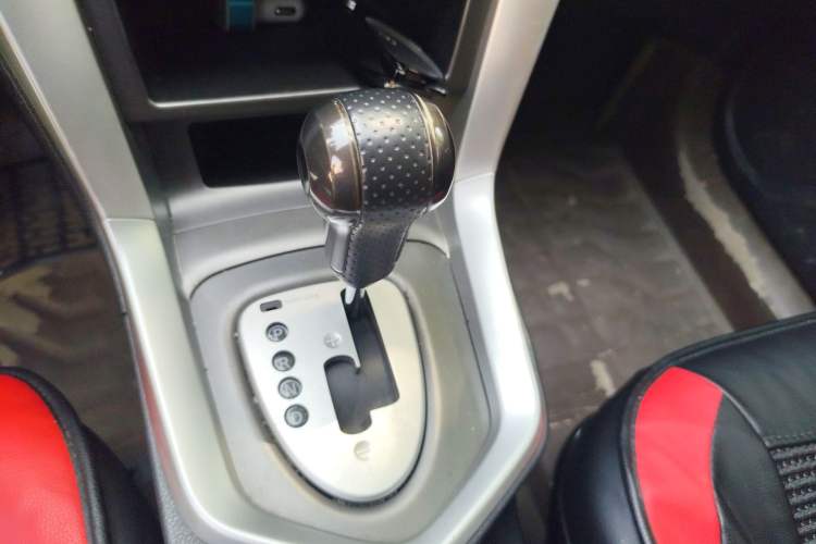 Used Venucia T70 2015 2.0L CVT Smart Choice Edition