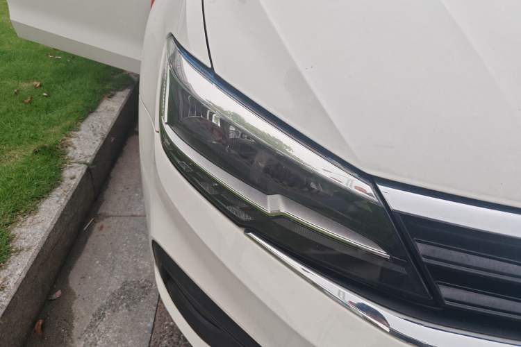 Used Volkswagen Lamando 2019 230TSI DSG Fashion Edition China VI