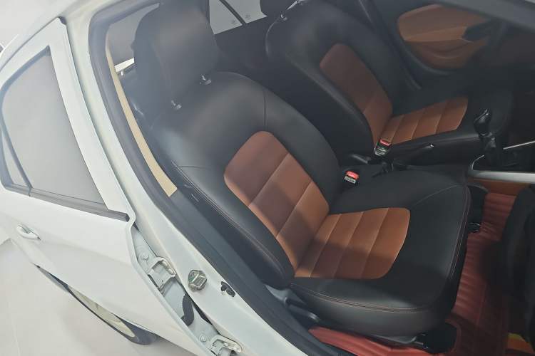 Used Geely Auto Diamond 2016 1.5L Manual Entry-Level Trim