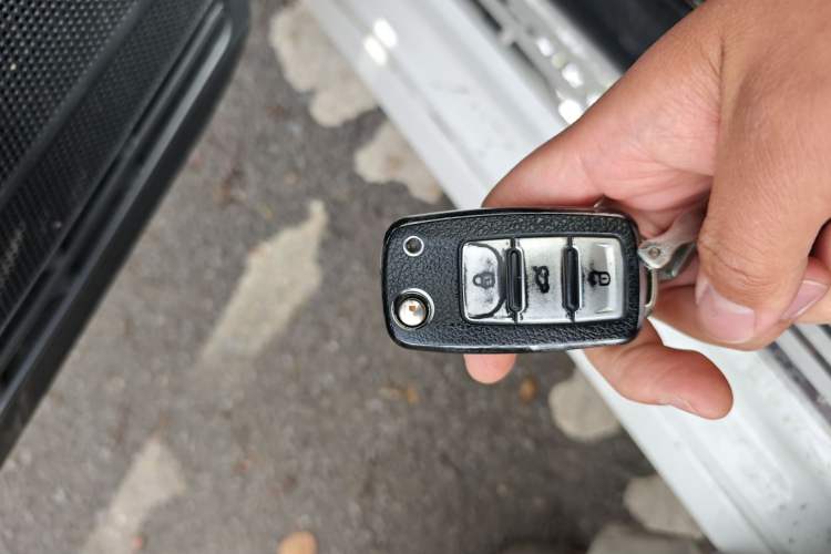 Used Volkswagen Lavida 2017 1.6L Manual Comfort Edition