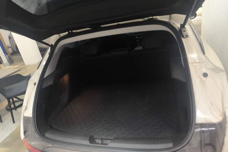 Used Buick Velite 6 2023 430km Range Commuter Version Trunk