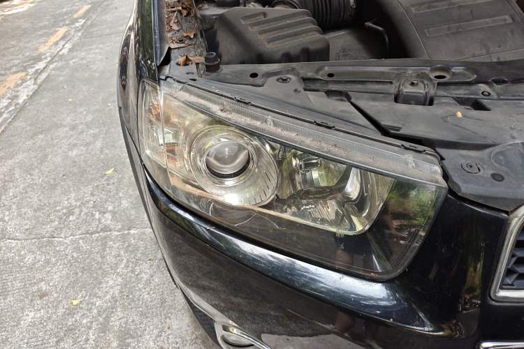 Used Chevrolet Captiva 2014 2.4L 4x4 Flagship Edition 7 Seats Right Front Headlight