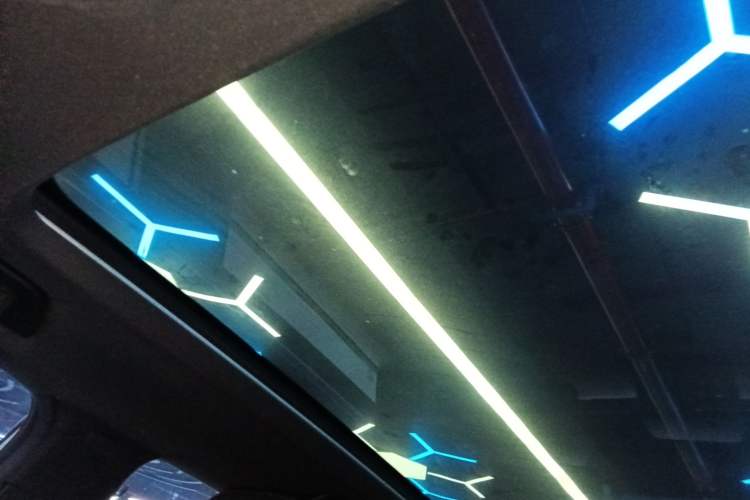 Used Geely Auto icon 2022 1.5TD Qingyuan Limited Edition Headliner