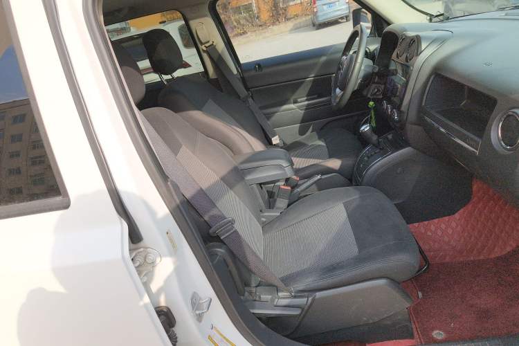 Used Jeep Patriot 2014 2.0L Sport Enhanced Edition
