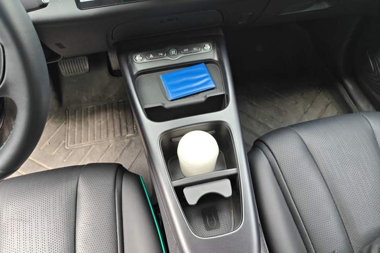 Used BYD Dolphin 2025 Intelligent Driving Version 410 km Fashion Edition Gear Lever