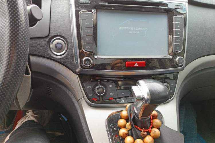 Used Haval H6 2015 Sport Edition 1.5T Automatic Two-Wheel Drive Luxury Model