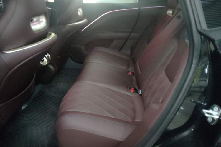 Used Avatr 11 2025 Ultra Extended-Range Edition Left Rear Seat