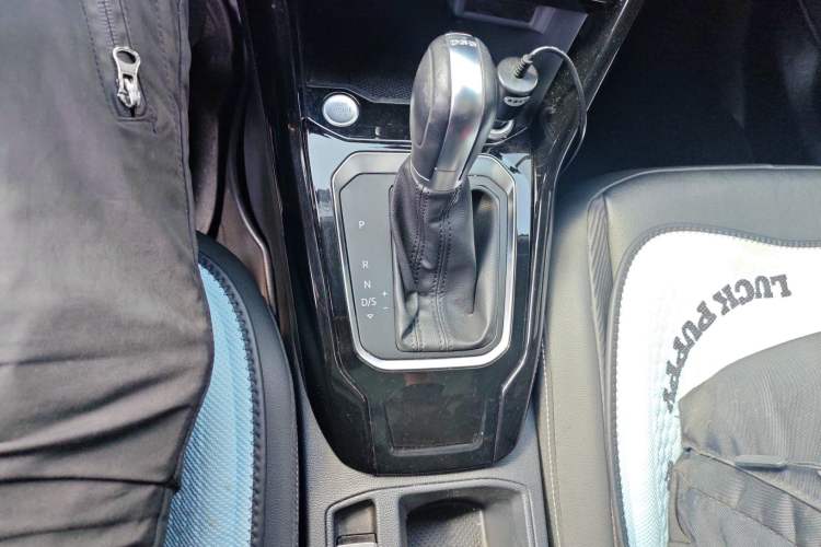 Used Volkswagen T-ROC 2018 280TSI DSG Two-Wheel-Drive Comfort Version China V Standard