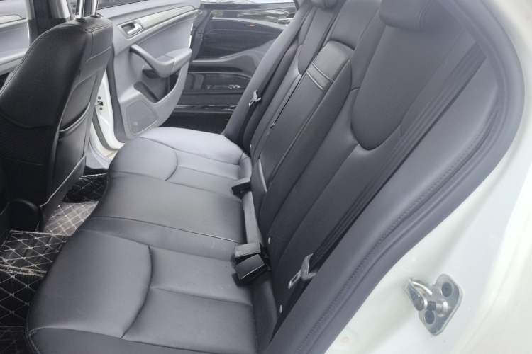 Used Roewe 360 2016 1.5L Automatic Smart Screen Version
