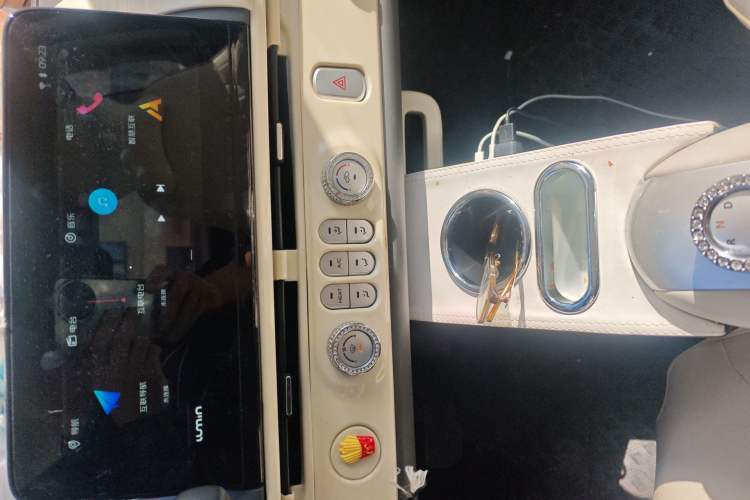 Used CHANGAN NEVO Lumin 2025 205 km Xiangqin Version
