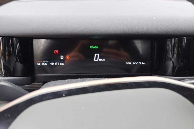 Used iCAR 03 2024 401km Two-Wheel Drive Standard Advanced Version Instrument Cluster