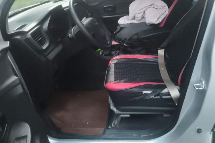 Used Wuling Hongguang V 2022 1.5L Enjoy Edition Electric-Powered LAR
