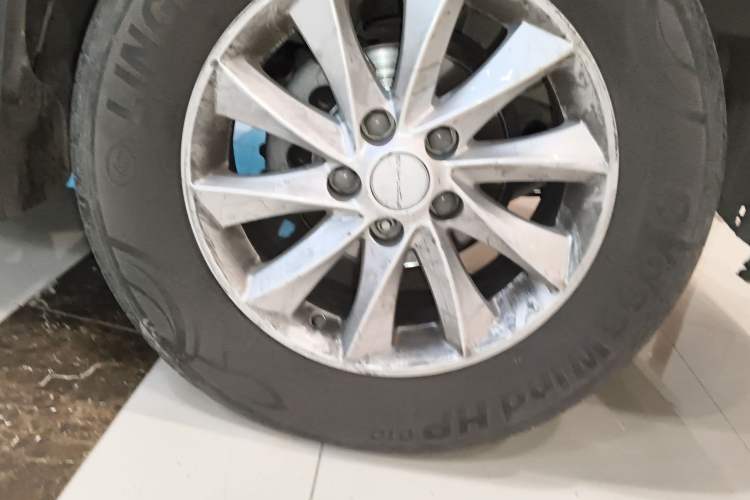 Used FORTHING Lingzhi M5 2022 Standard Edition Luxury 7-Seater