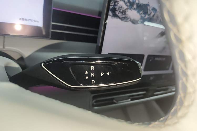 Used Chery Fengyun A8L 2025 1.5 TGDI 145 km Luxury Version