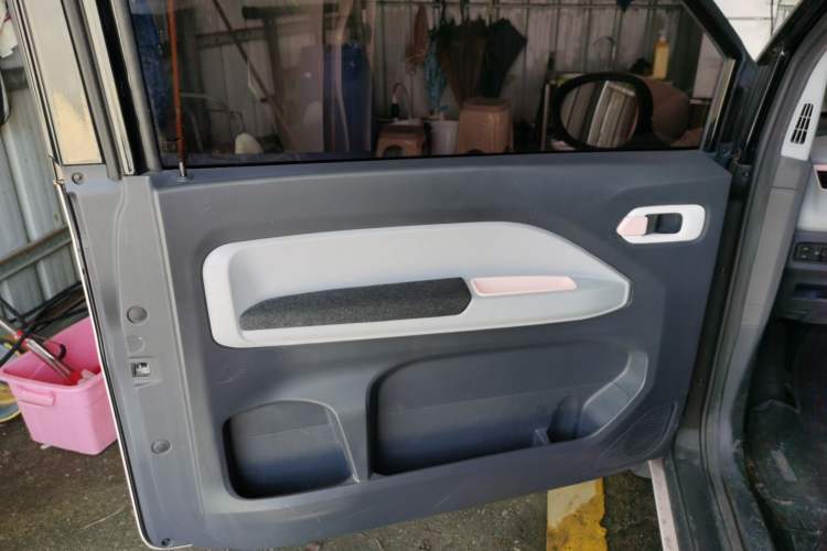 Used Chery New Energy QQ Ice Cream 2022 170km Sundae Phosphate Lithium-Ion