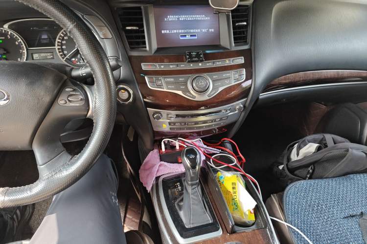 Used Infiniti QX60 2016 2.5 S/C Hybrid Two-Wheel-Drive Excellence Edition China V Standard