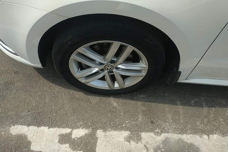 Used Volkswagen Gran Lavida 2017 180TSI DSG Comfort Edition
